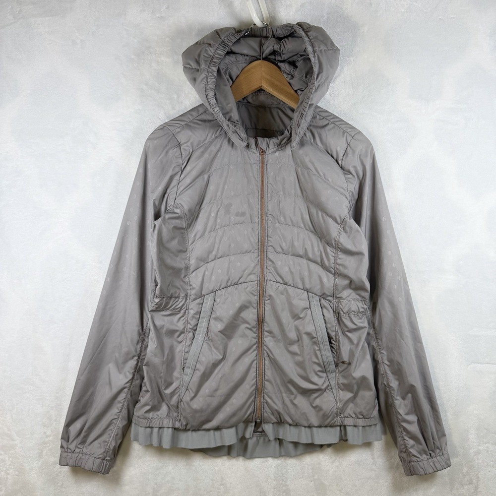 Lululemon Spring Fling Silver Polka Dot Lightweight Down Puffer Jacket Ruffle 8